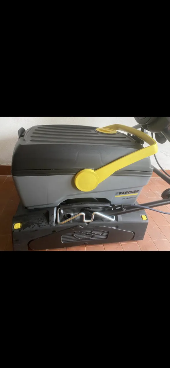 Lavasciuga pavimenti professionale