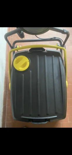 Lavasciuga pavimenti professionale