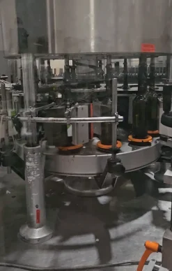 LC597 Linea completa usata per vino fermo - 8000 BPH