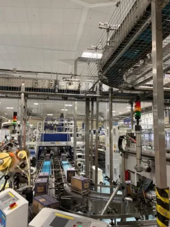 LC617 Linea di imbottigliamento vetro KRONES usata