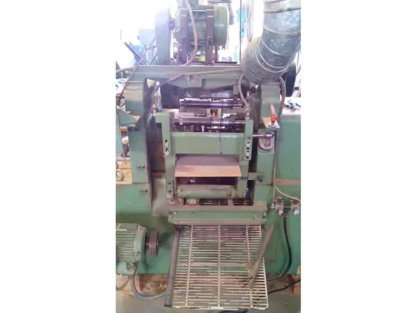 Linea completa di falegnameria per manici in legno (macchinario fresa)