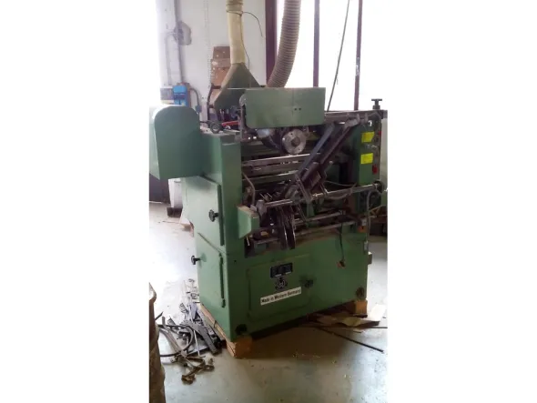 Linea completa di falegnameria per manici in legno (macchinario fresa)