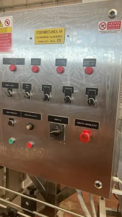 Linea di confezionamento a 20 becchi per olio