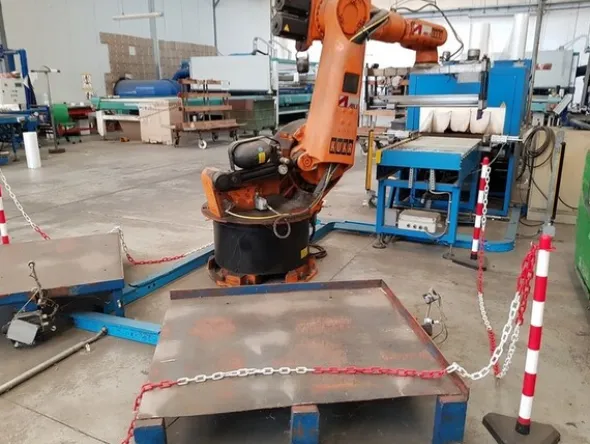 18#5759 Linea di imballaggio robotizata