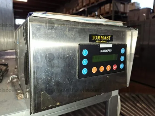 1#9381 Linea di imbottigliamento vino