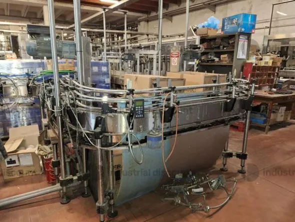 1#9381 Linea di imbottigliamento vino