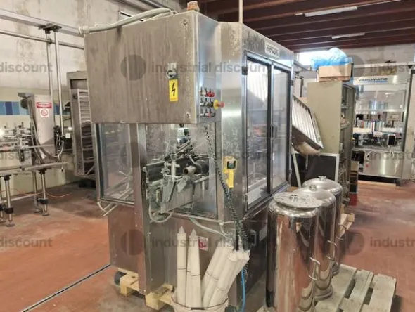 1#9381 Linea di imbottigliamento vino