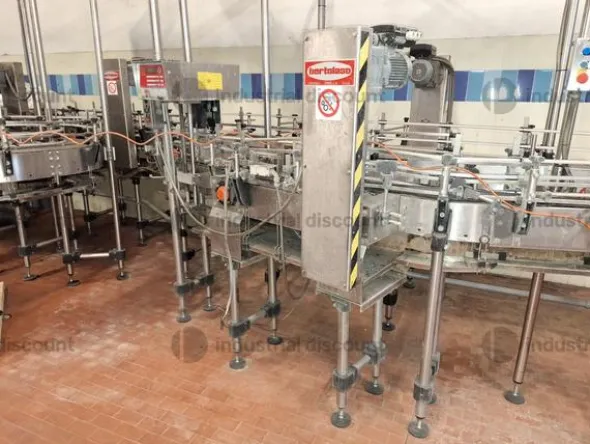 1#9381 Linea di imbottigliamento vino