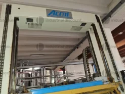 1#9381 Linea di imbottigliamento vino