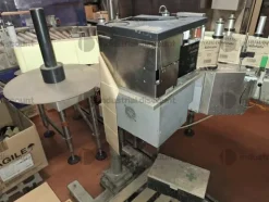 1#9381 Linea di imbottigliamento vino