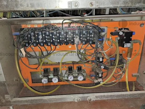 1#9381 Linea di imbottigliamento vino