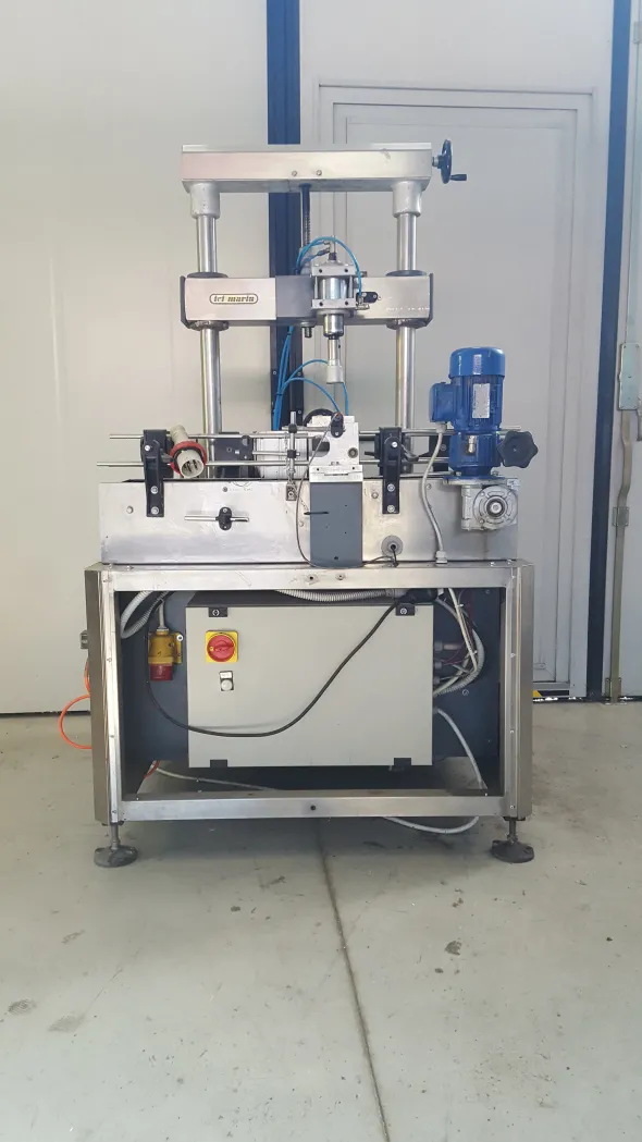 Linea nastro con tappatore elettro pneumatico 380 V