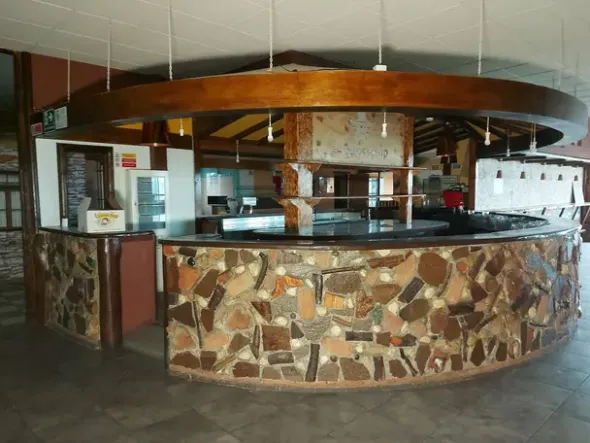 #19727 Locale commerciale adibito a bar-pub-pizzeria