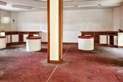 #25803 Locale commerciale con cantina (ex istituto bancario)