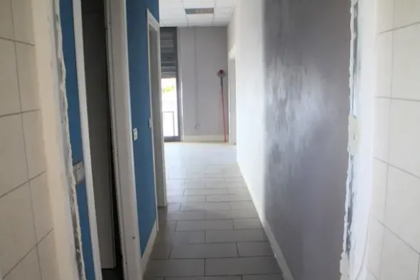 #11751 Locale commerciale con zona ristoro al piano terra