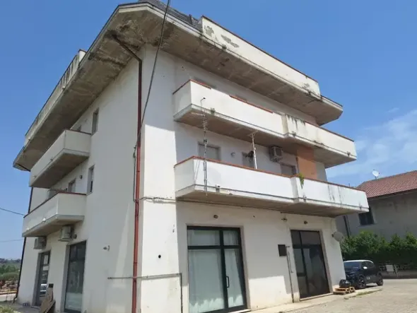 #2639819 Locale commerciale di 49 mq