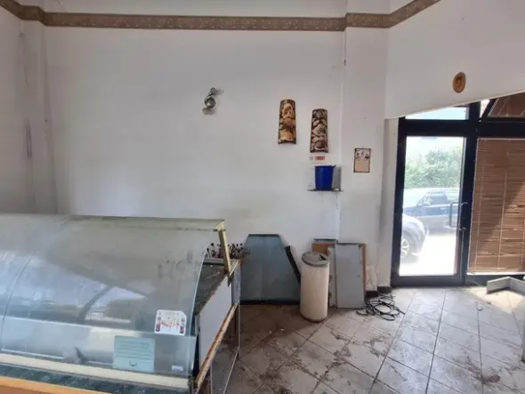 #2639819 Locale commerciale di 49 mq