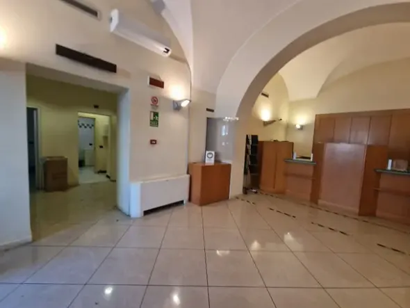 #2519013 Locale commerciale e laboratorio nel centro storico