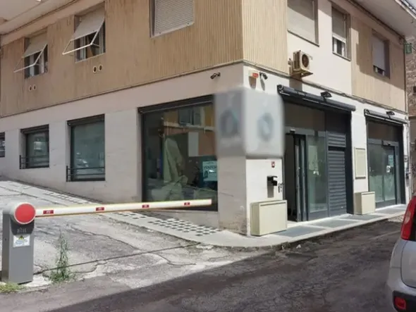#18259 Locale commerciale in centro storico