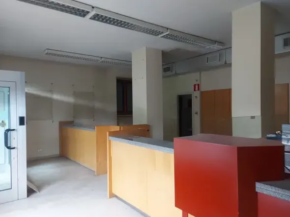 #2528004 Locale commerciale in Vendita _ OCCHIEPPO SUPERIORE