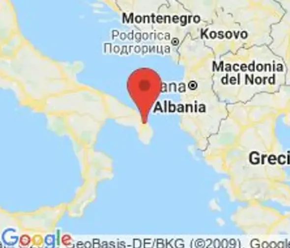 #9717 Locale commerciale in villaggio polifunzionale (sub 294)