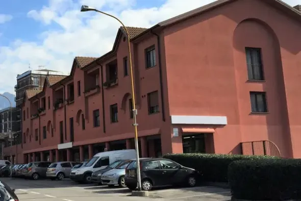 #19662 Locali adibiti ad istituto di credito