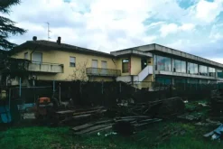 #24188 Locali uffici, locali commerciali e civile abitazione