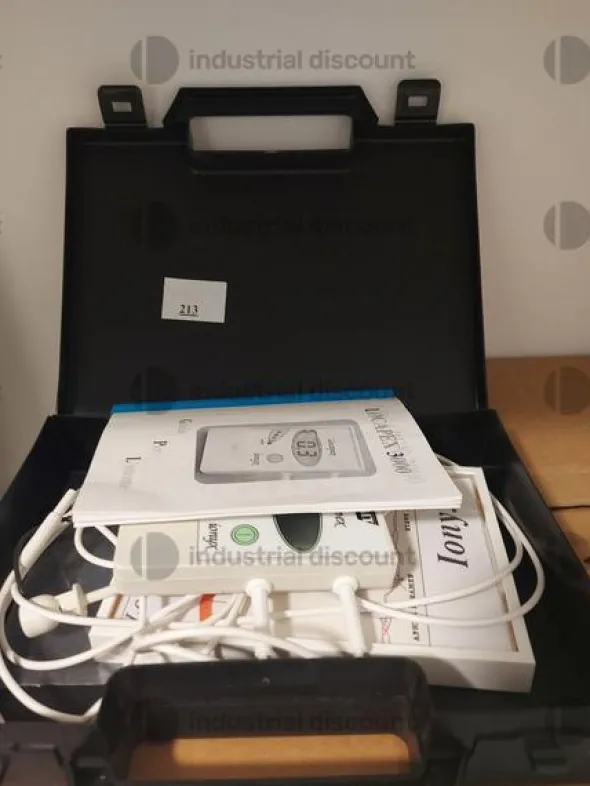 13#8917 Lotto blocco diArredo tecnico e materiale di consumo da ambulatorio odontoriatrico