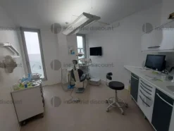 13#8917 Lotto blocco diArredo tecnico e materiale di consumo da ambulatorio odontoriatrico
