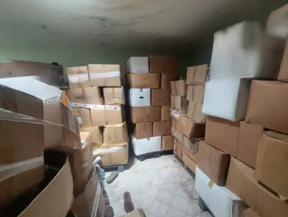 3#8463 Lotto blocco di rimanenze di magazzino e macchine per la lavorazione di calzature