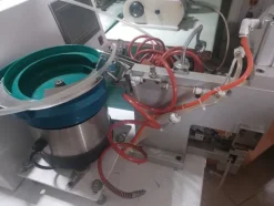 3#8463 Lotto blocco di rimanenze di magazzino e macchine per la lavorazione di calzature
