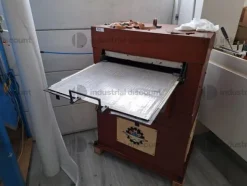 118#8883 Lotto macchinari per la confezione e lavorazione pelli
