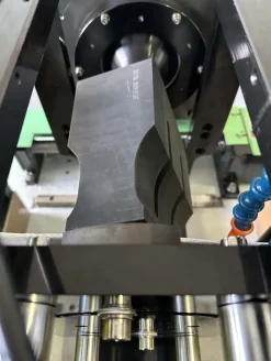 Macchina alta velocità maschere FFP2 (100-120 pz/min)