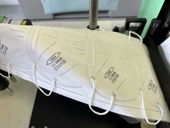 Macchina alta velocità maschere FFP2 (100-120 pz/min)