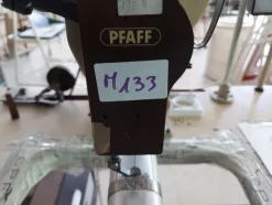 133#6059 Macchina imbastitrice Pfaff e piano da stiro Macpi
