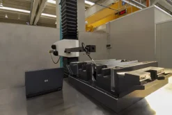 Macchina misura e tracciatrice Hexagon con piano ghisa