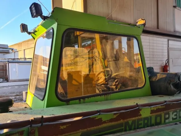 2#5800 Macchina operatrice semovente Merlo