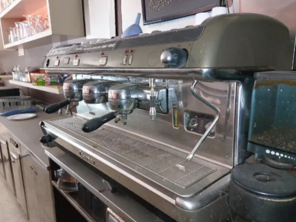 5#8270 Macchina per il caffè Cmbal con macinacaffè