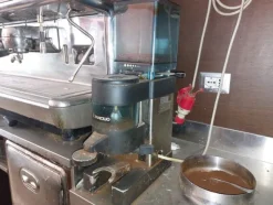 5#8270 Macchina per il caffè Cmbal con macinacaffè