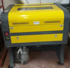 Macchina per incisione Laser Co2