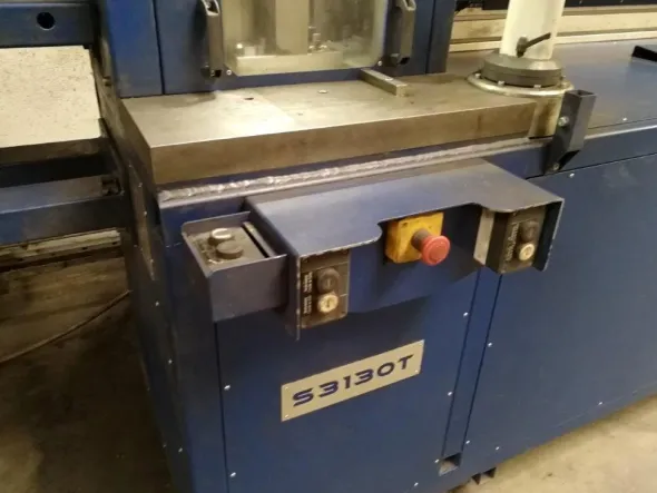 Macchina per la punzonatura dei profili INTESO S3130T