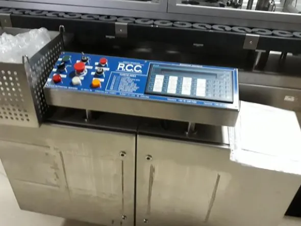 30#3675 Macchina RCC Inflaconatrice Reagenti e printatrice Linx