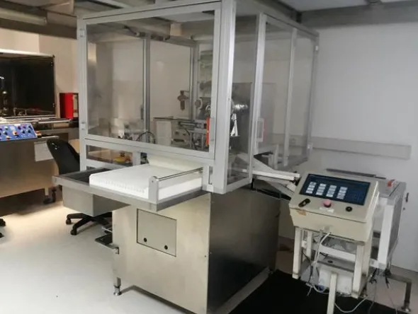 30#3675 Macchina RCC Inflaconatrice Reagenti e printatrice Linx