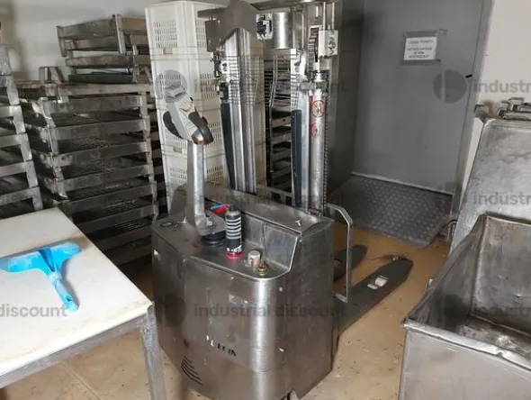1#9742 Macchinari e attrezzature per salumificio