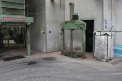 1#7482 Macchinari e attrezzature per carbonizzo e autocarro Iveco