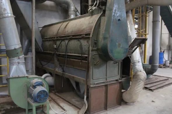 1#7482 Macchinari e attrezzature per carbonizzo e autocarro Iveco