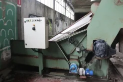 1#7482 Macchinari e attrezzature per carbonizzo e autocarro Iveco