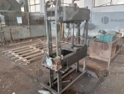 2#9578 Macchinari industriali e attrezzatura