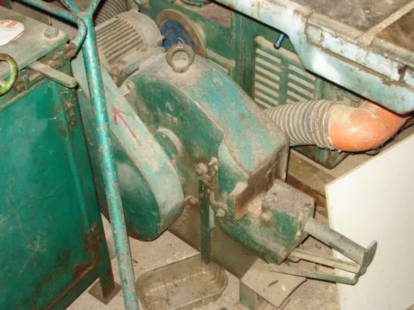 Macchinari per il taglio e la piegatura del ferro