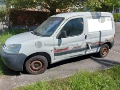 15#7722 Macchinari per la lavorazione del marmo autocarri Peugeot e arredi ufficio